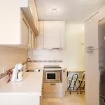 Acogedor Piso En Calle Rosaleda Centro Daire Málaga